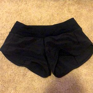 lululemon speed up short 2.5 size 2 black